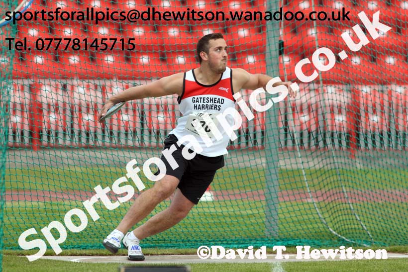 Senior mens discus, North Eastern Track and Field Champs, Gateshead Stadium. Photo: David T. Hewitson/Sports for All Pics